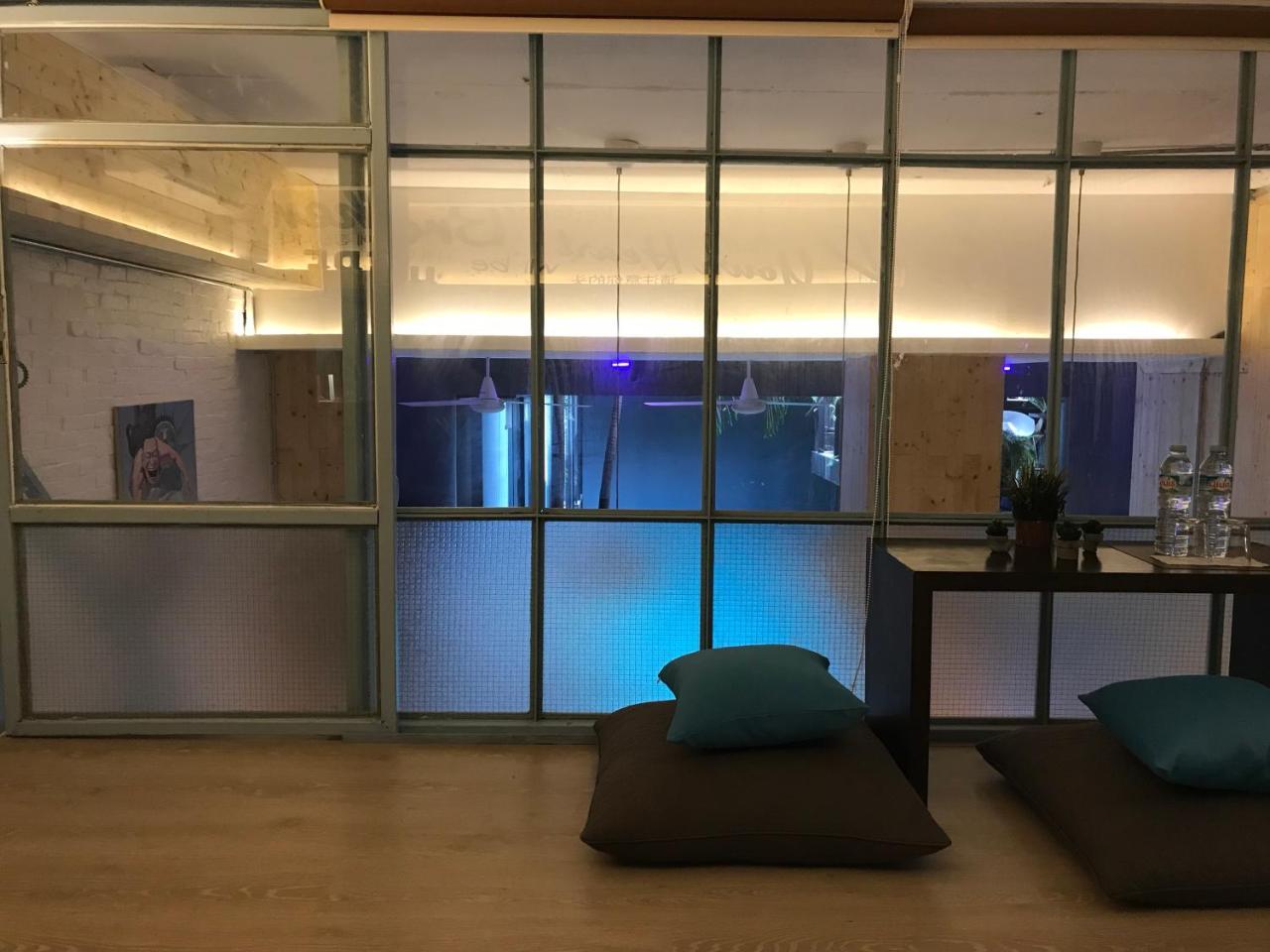 Blu Cabin Gay Poshtel Bangkok Exterior foto
