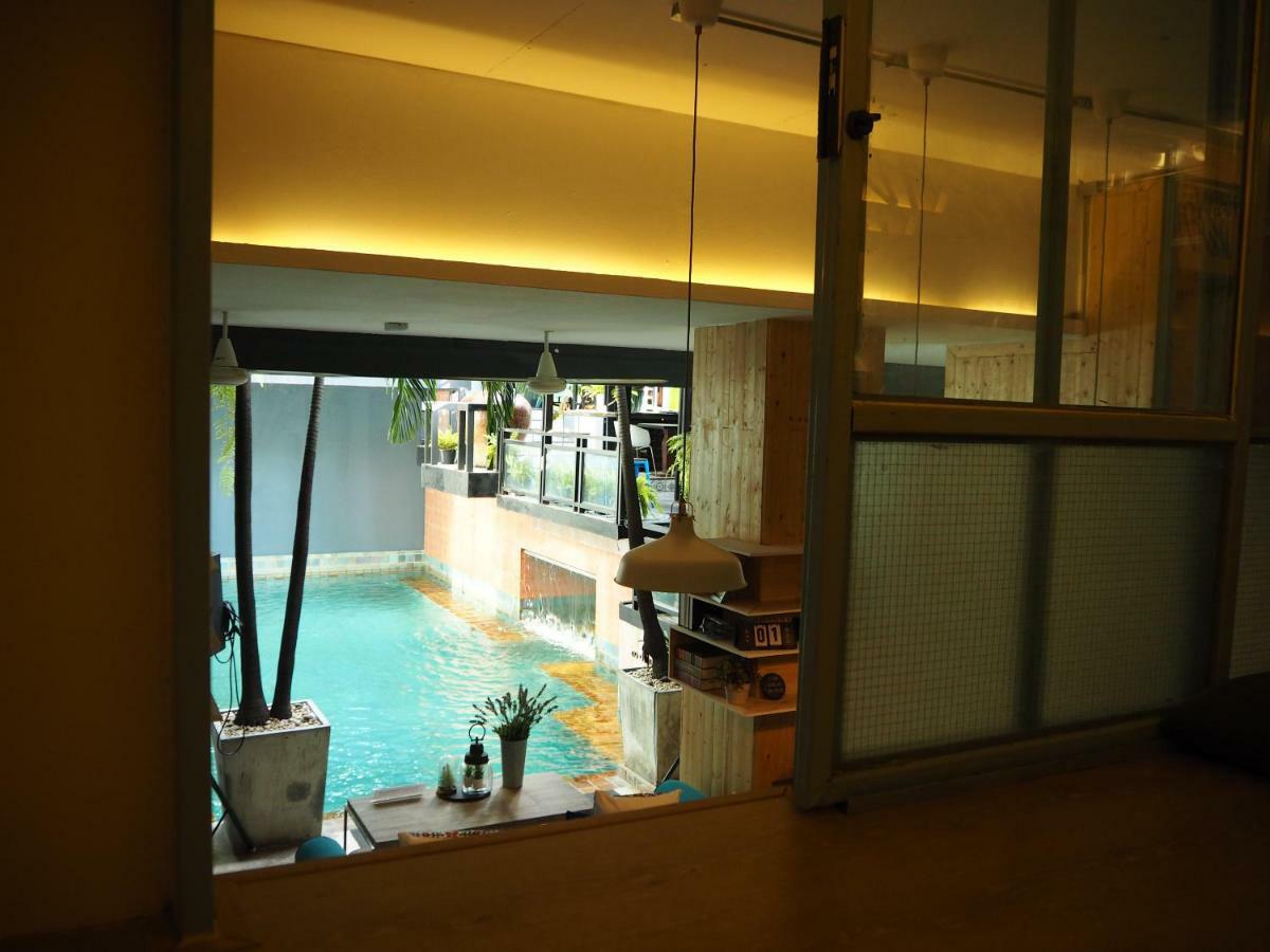 Blu Cabin Gay Poshtel Bangkok Exterior foto
